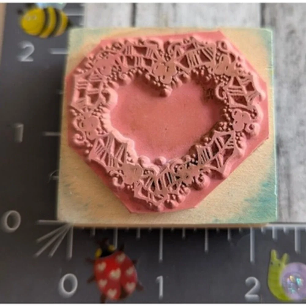 Dots Holly Heart Wreathe G130 1989 Rubber Stamp Wood #E66